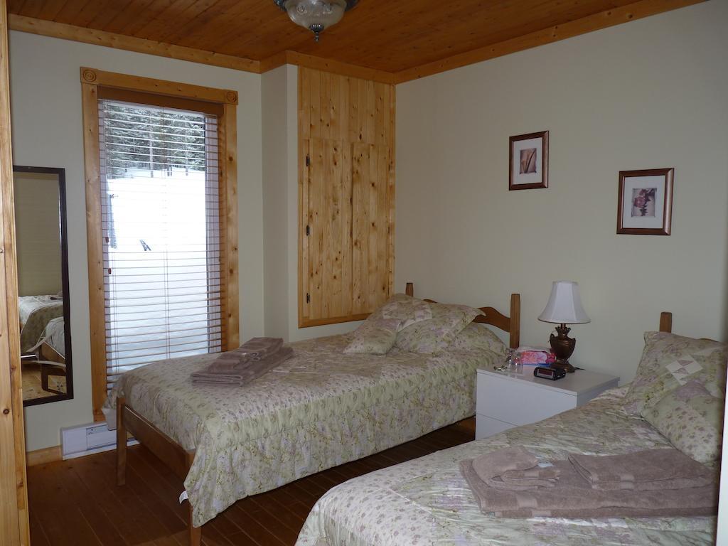 チブーガモー Gite De La Riviere Bed & Breakfast 部屋 写真
